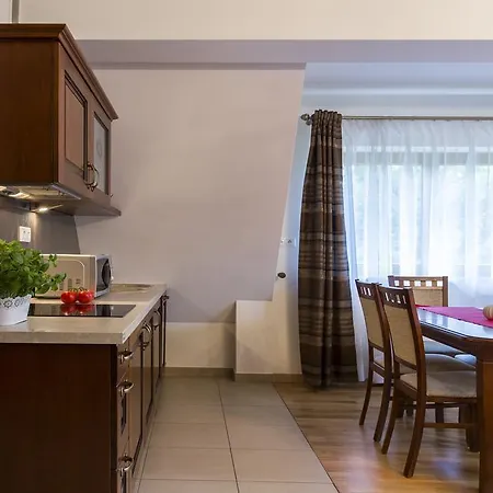 Udanypobyt Snowbird Apartment